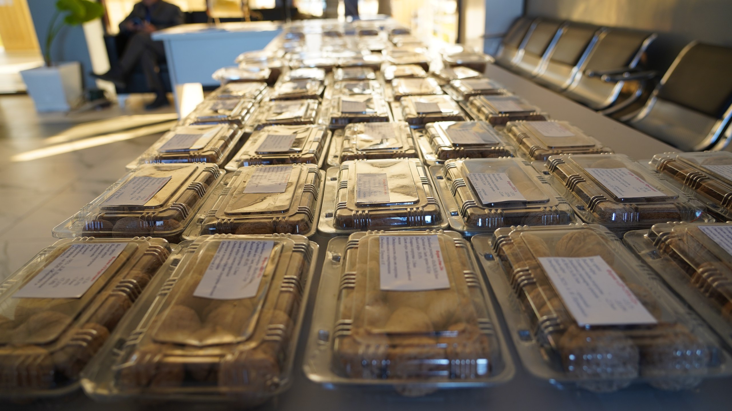 photo_5260324843356360717_w