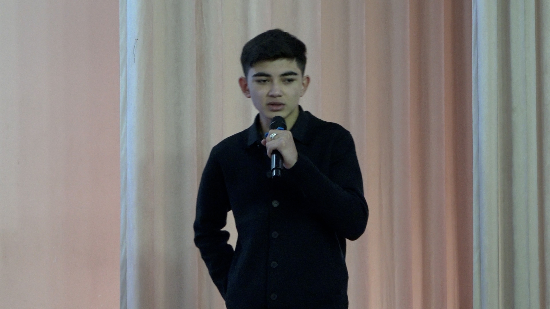 Эл аралык конференция 21-11-25.00_07_22_18.Still004