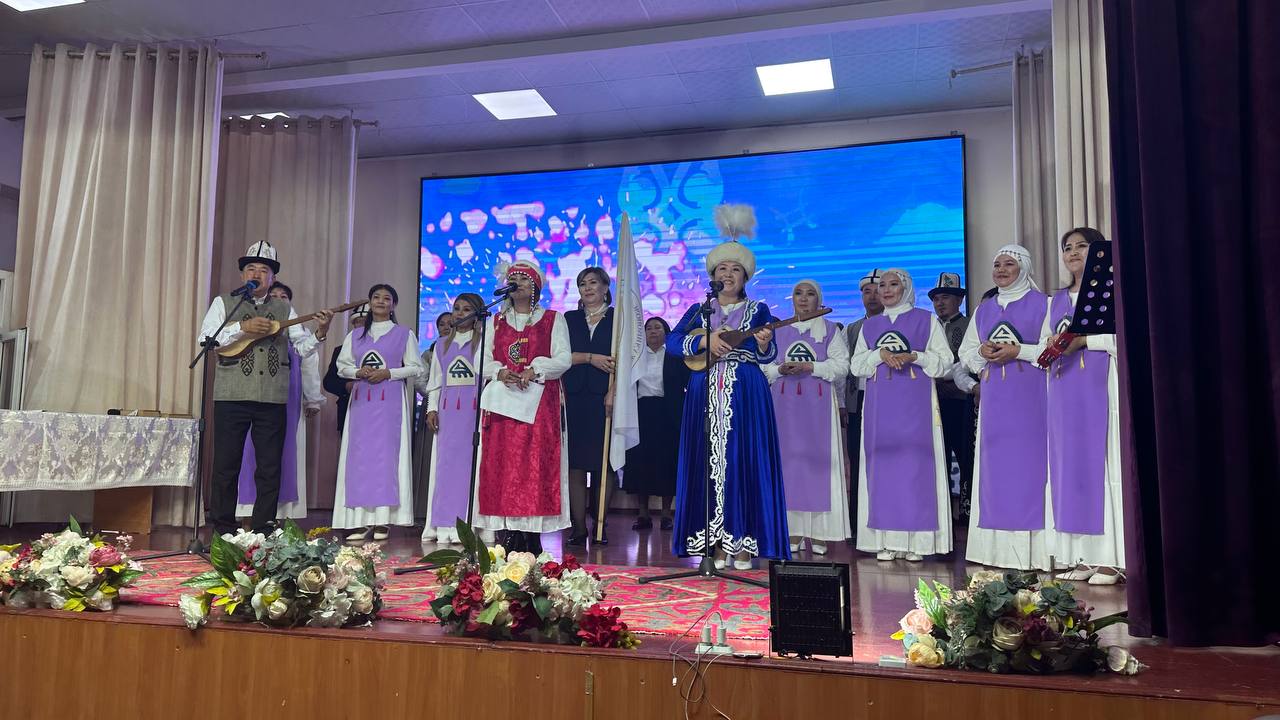 photo_5272015770105876829_y