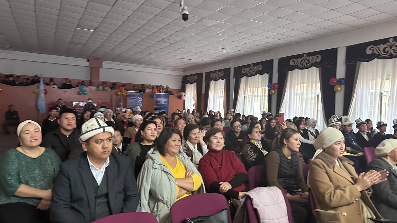 photo_5272015770105876821_y