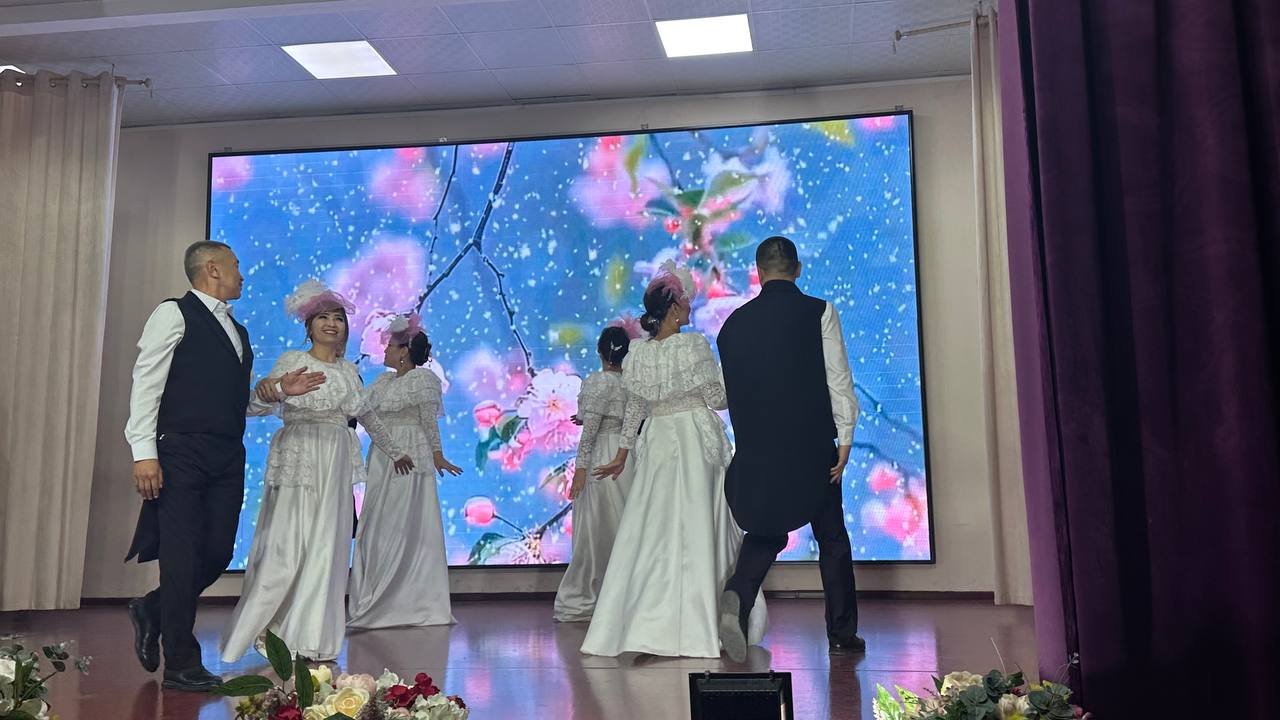 photo_5272015770105876808_y