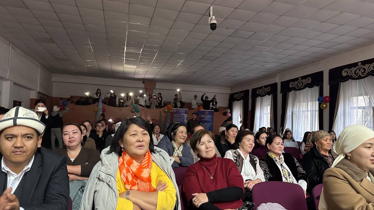 photo_5272015770105876802_y