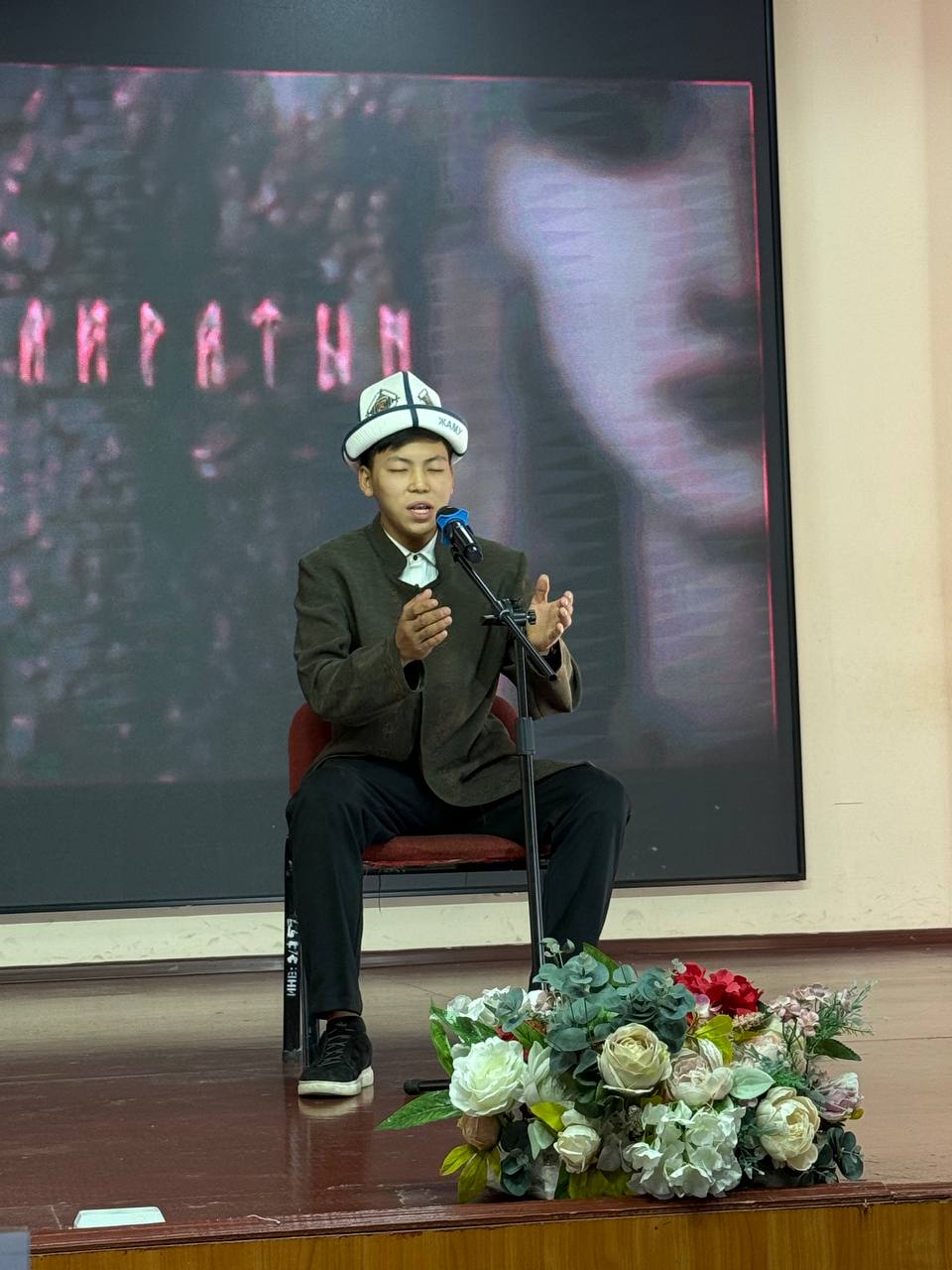 photo_5278231708769652387_y