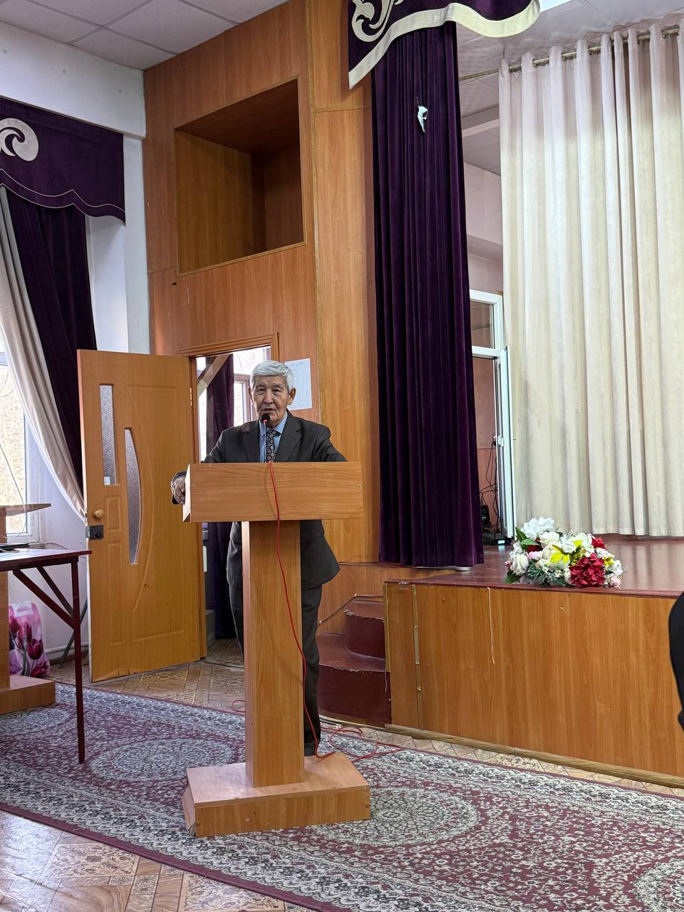 photo_5278231708769652386_y