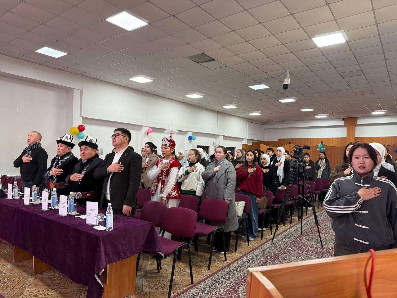 photo_5278231708769652381_y