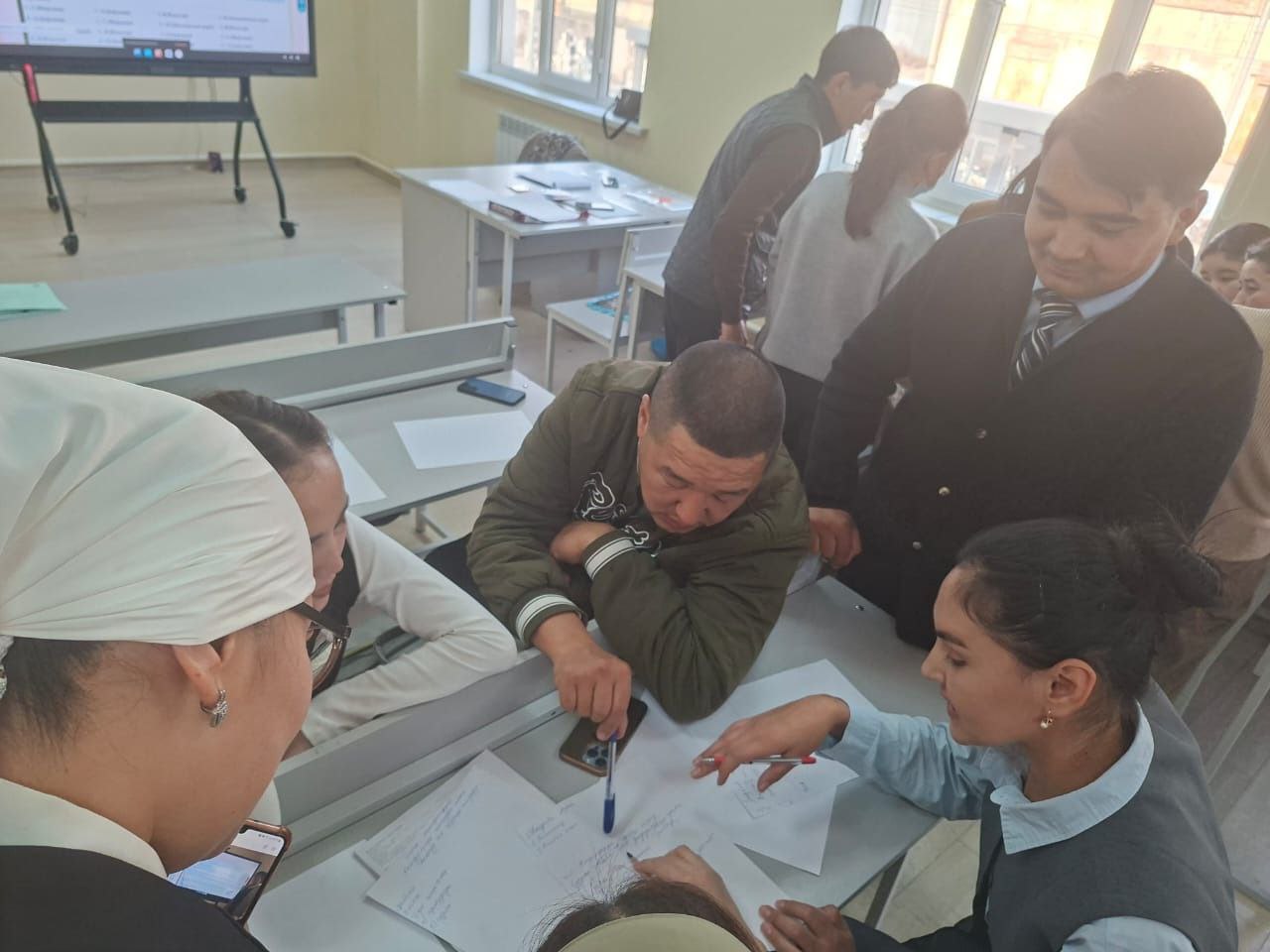 photo_5309922159322927515_y