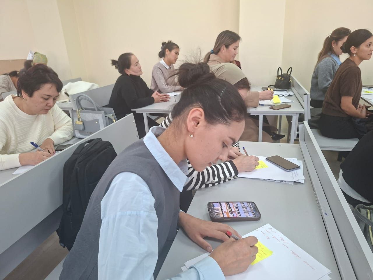 photo_5309922159322927523_y