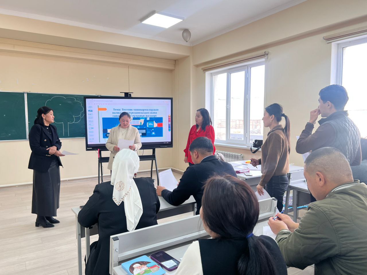 photo_5309922159322927516_y