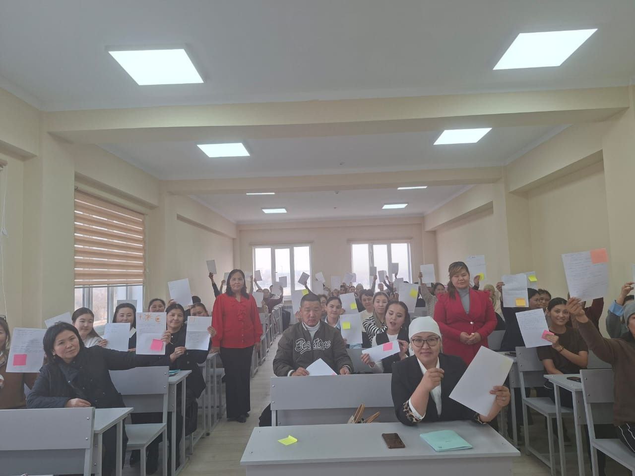 photo_5309922159322927522_y