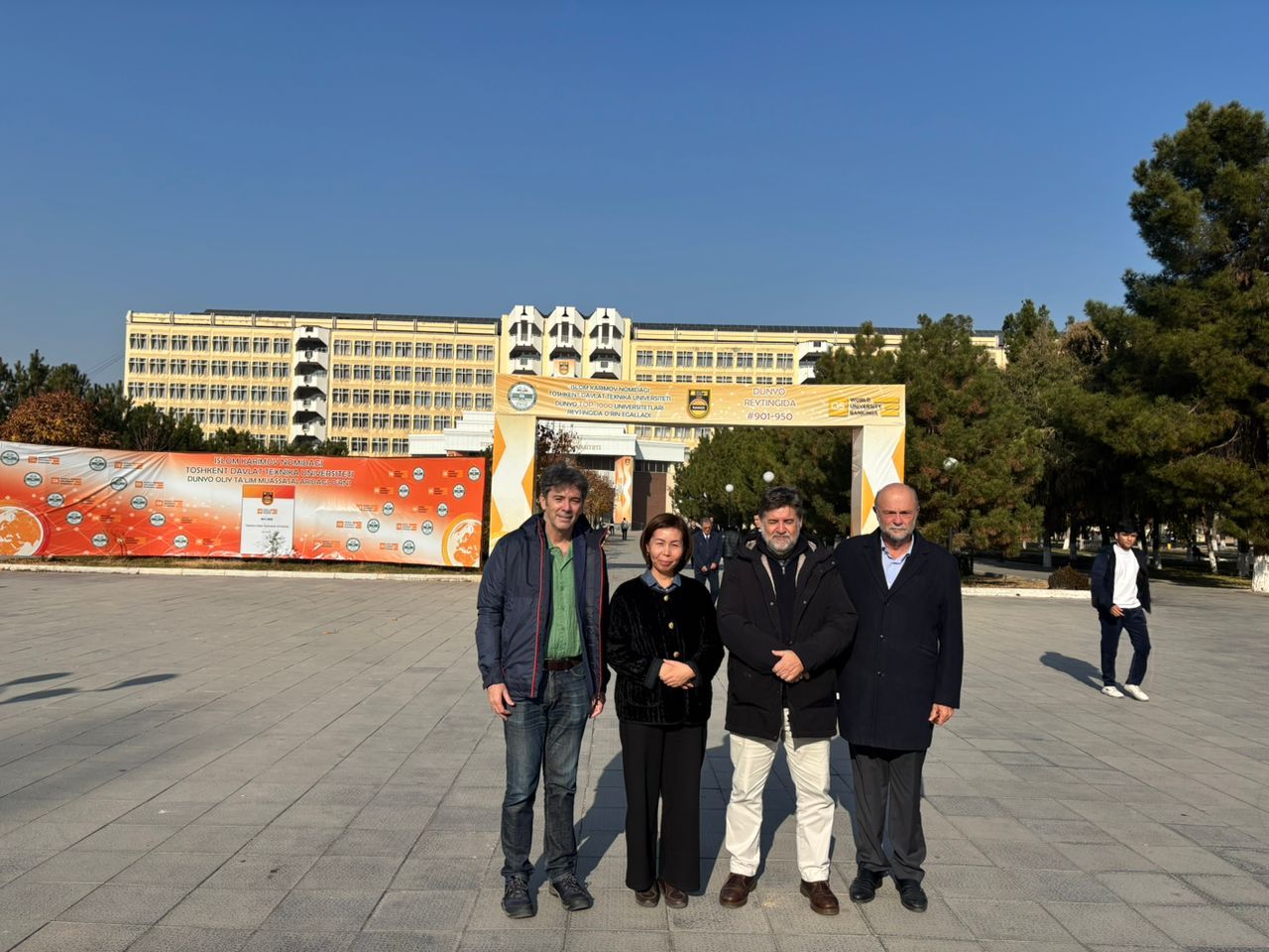 photo_5332815700810206390_y