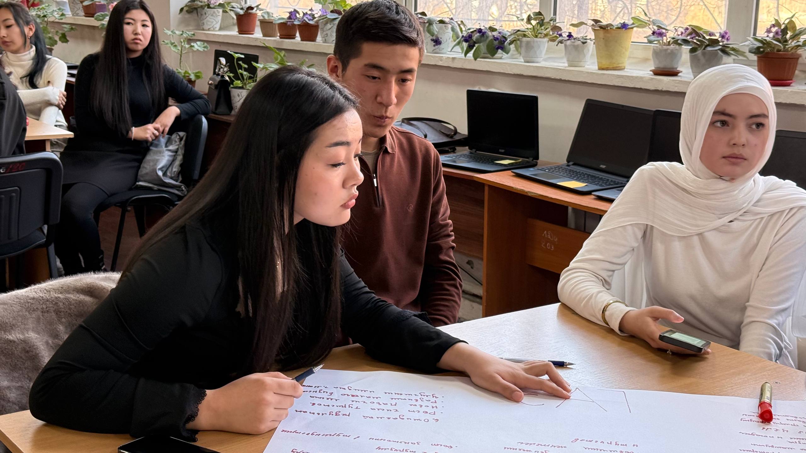 photo_5208456357273605921_w