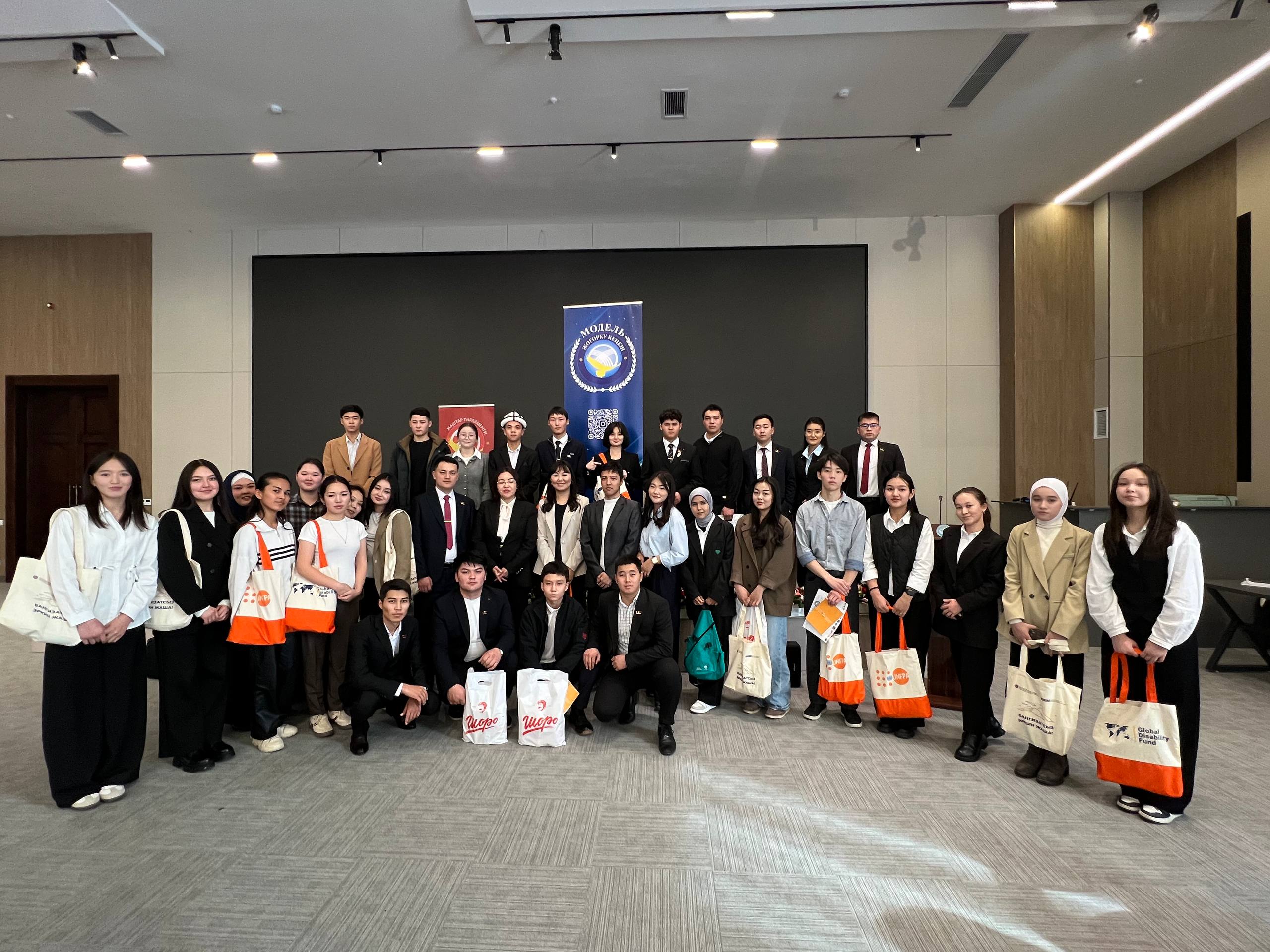 photo_5233734992884601264_w