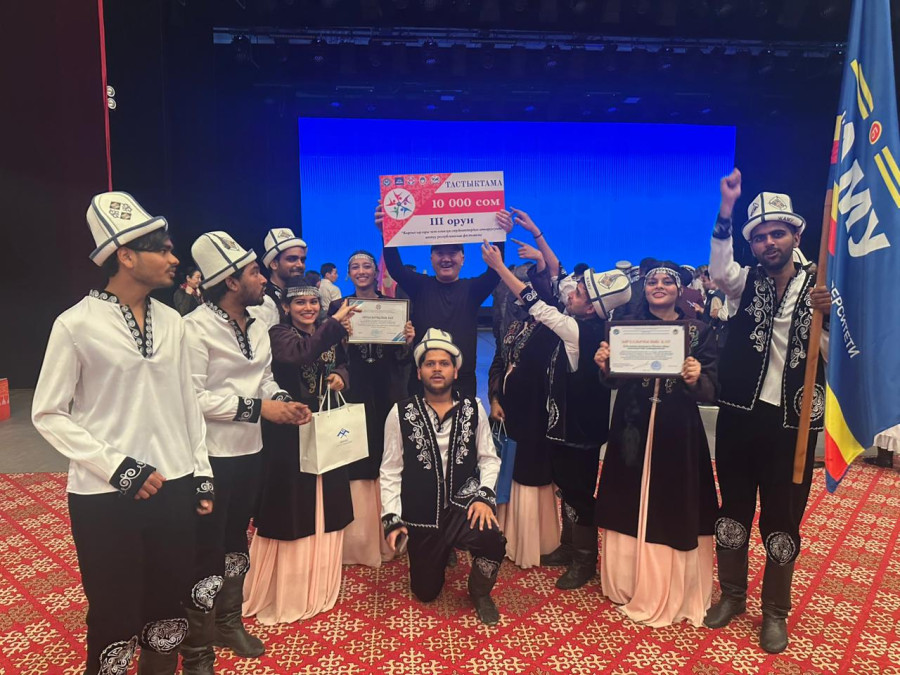 uayayua-003326700-1771659818