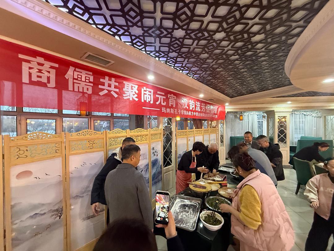 photo_5278477501158069342_y