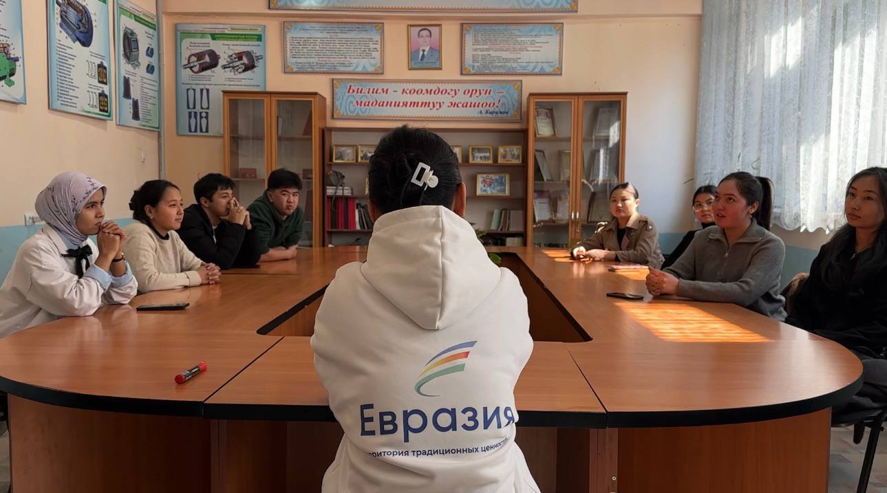 photo_5314751356126041837_w