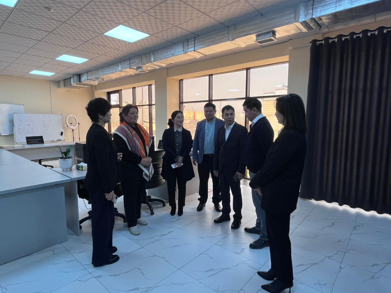 photo_5321050260673074325_y