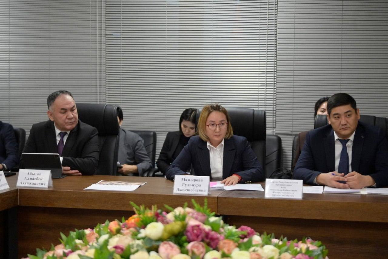 652918523_122115255699204621_2290407399021264936_n (1)