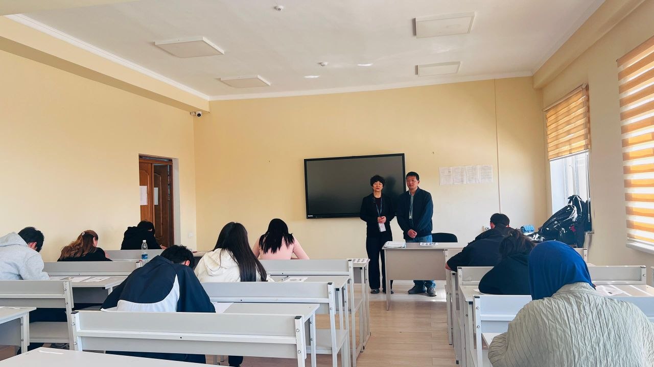 photo_5334828120621650856_y