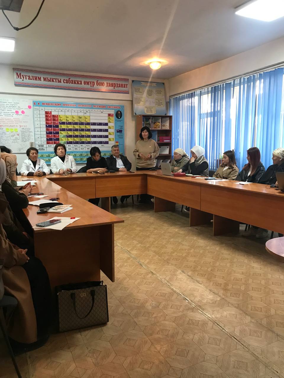 photo_5339298932468683240_y