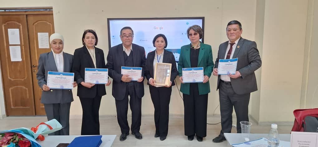 photo_5354798735000540093_y