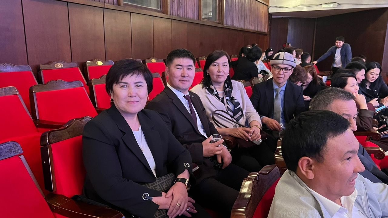 photo_5364154578225533658_y