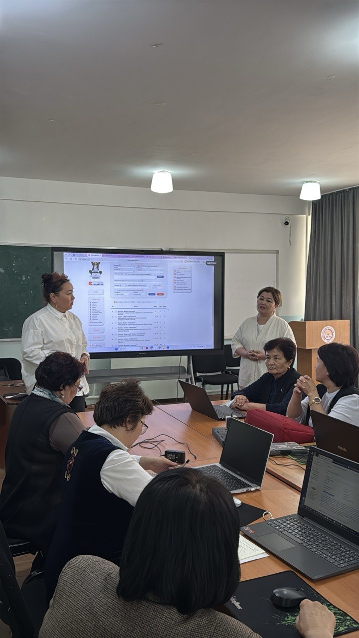 photo_5379712306981311352_y