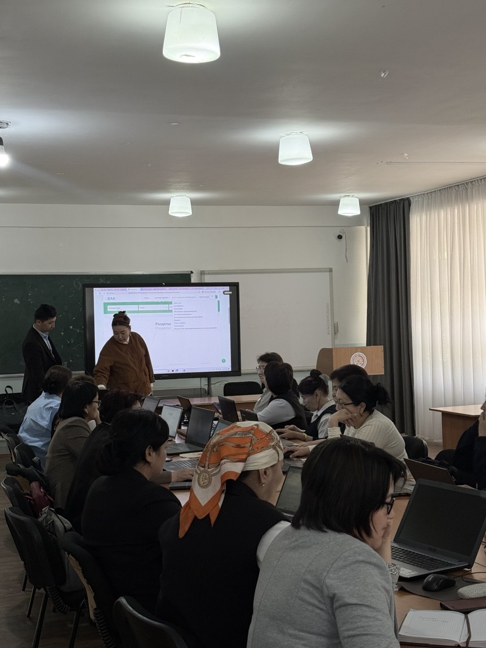 photo_5379712306981311356_y