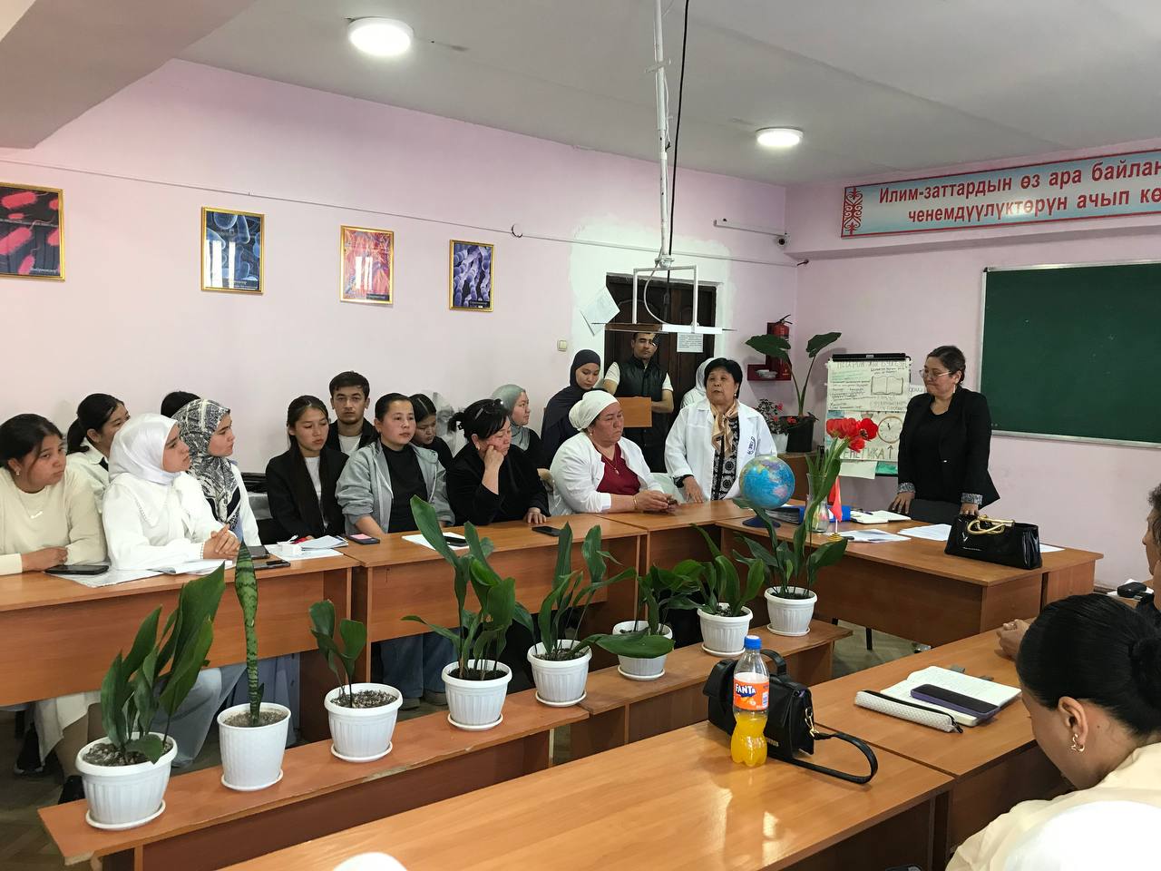 photo_5381823609824810501_y