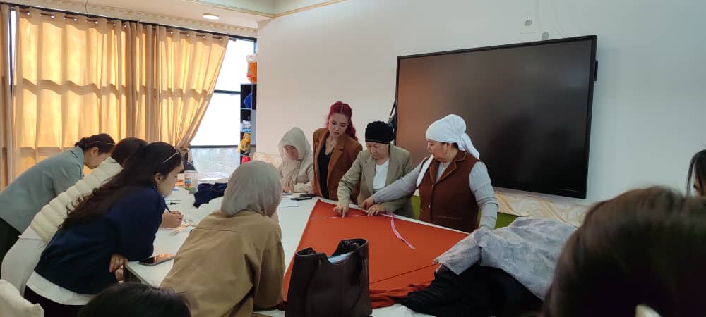 ea50ba06-e2ac-40e0-934d-58639784b70d