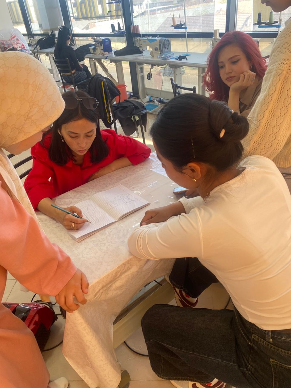 e3b33547-2dcd-4792-a0e3-8693f01a493b