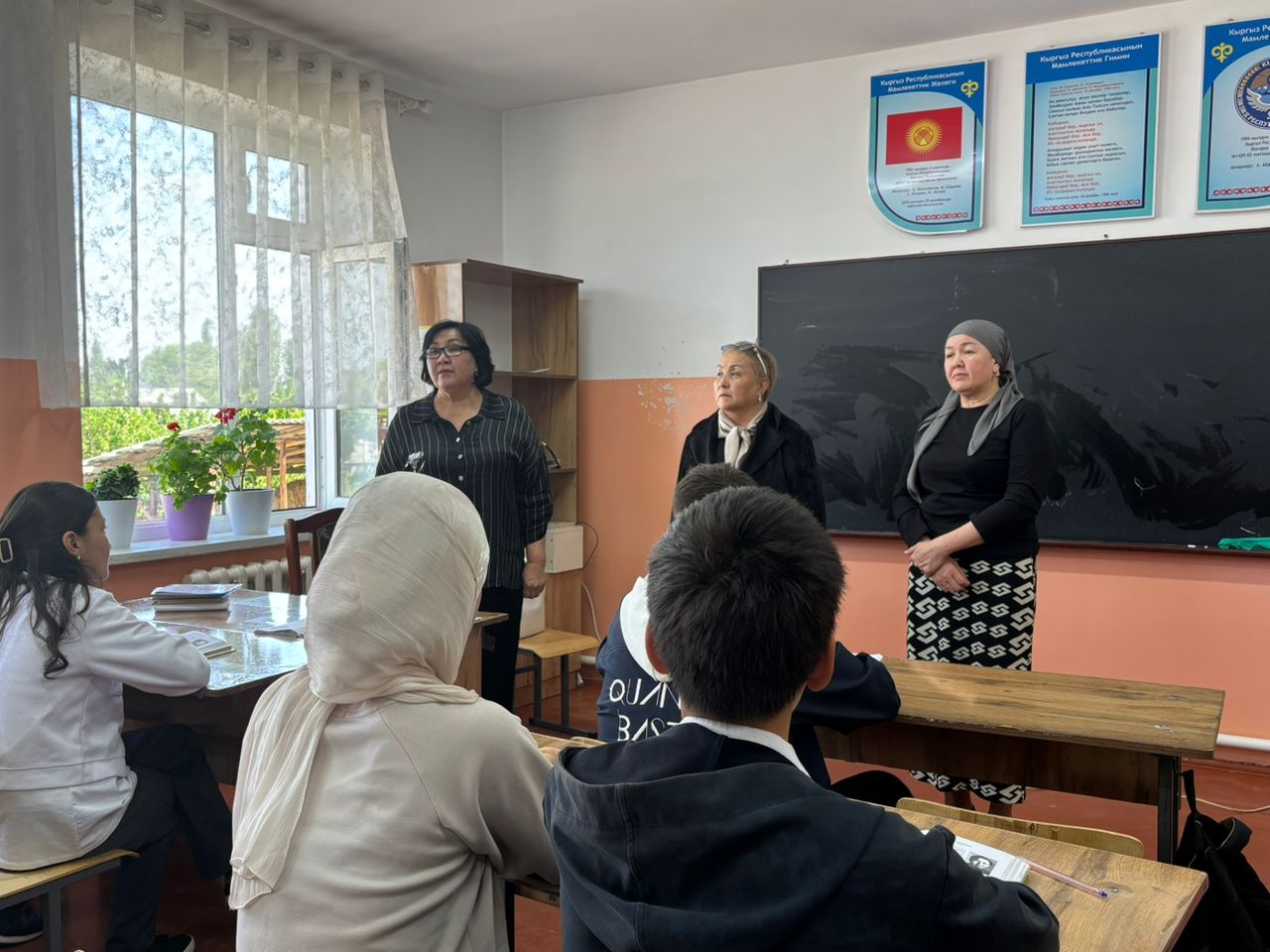 d42d7e28-82ad-4aa5-bf80-0b32a9f2b7f0