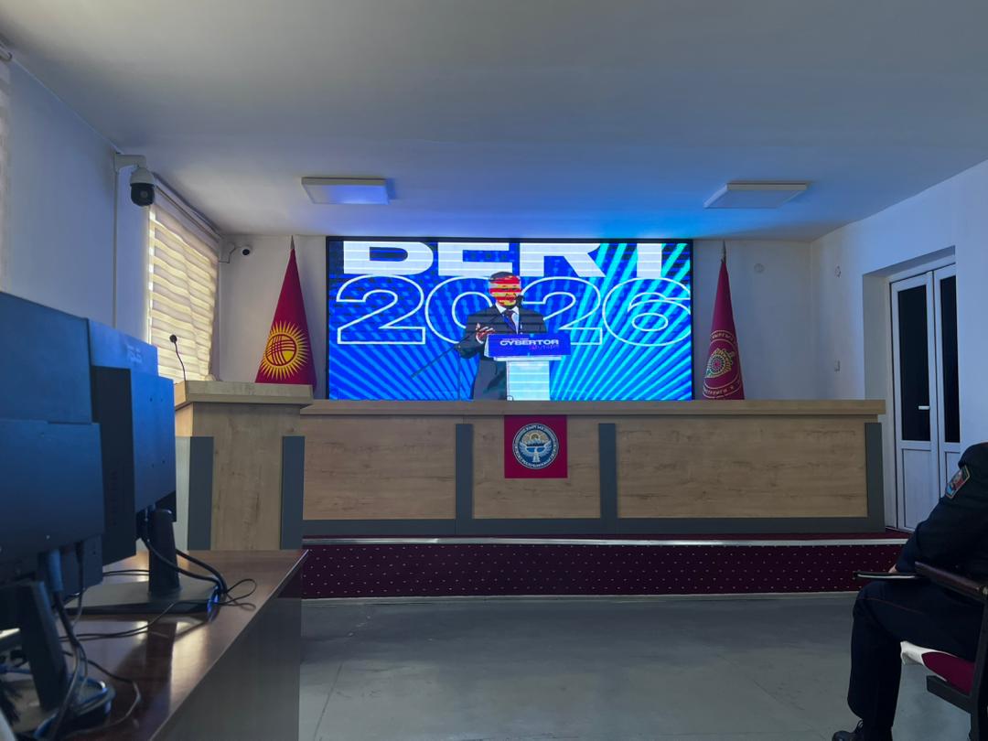 fe1560c0-0952-43f3-bd78-b9d912309268