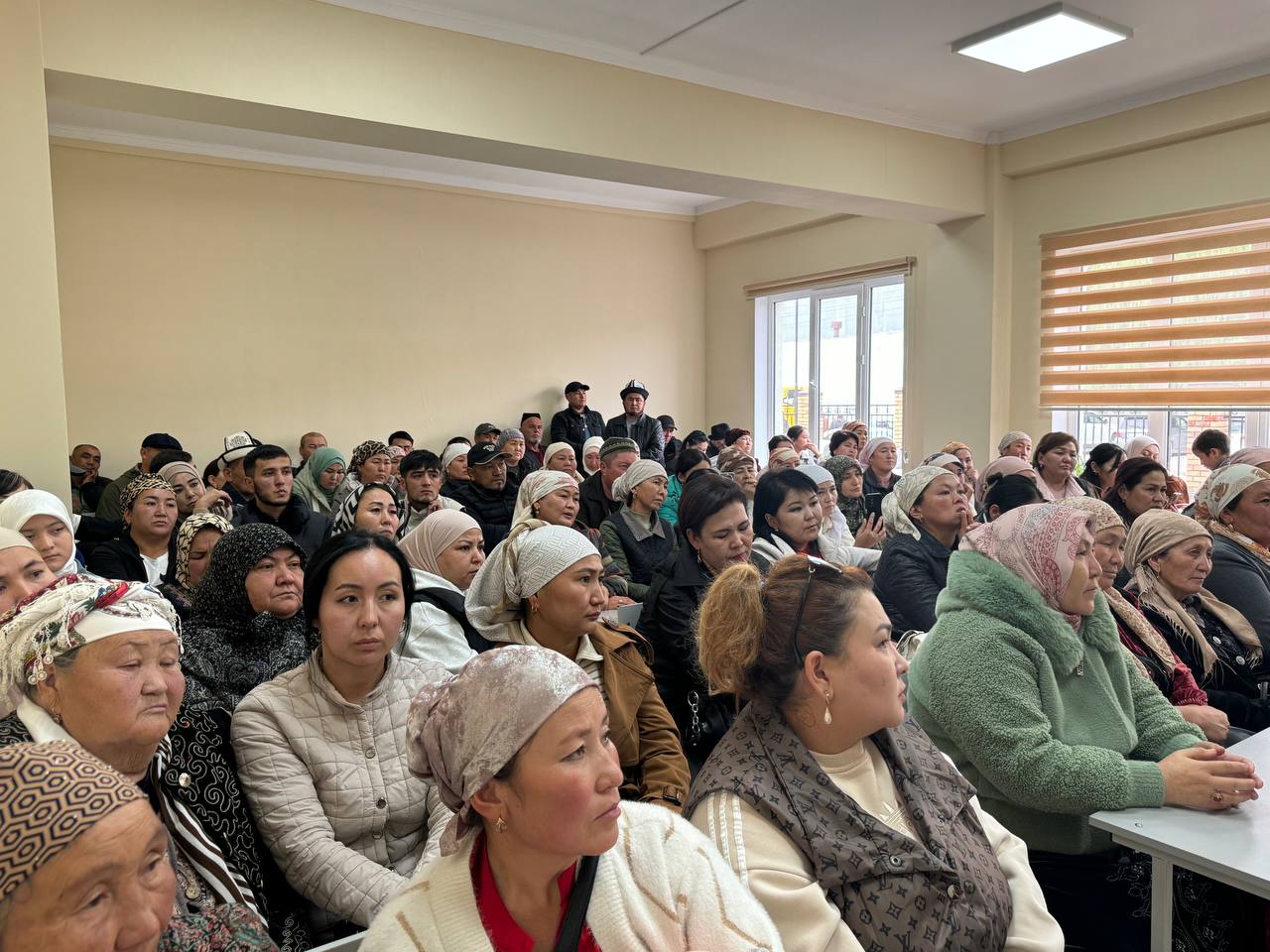 photo_5247049004951397004_y