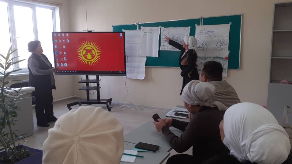 у доски Зарина