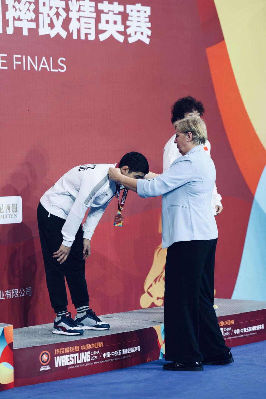 5a73f9d9-b5a7-42a8-bc78-db856053becc