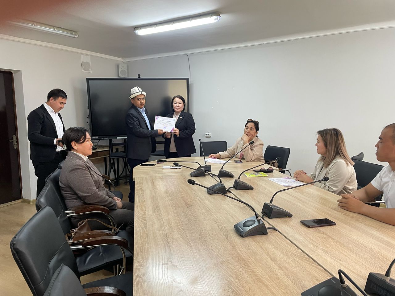 f8922ade-b9b0-4c28-9566-a1547afe03b4